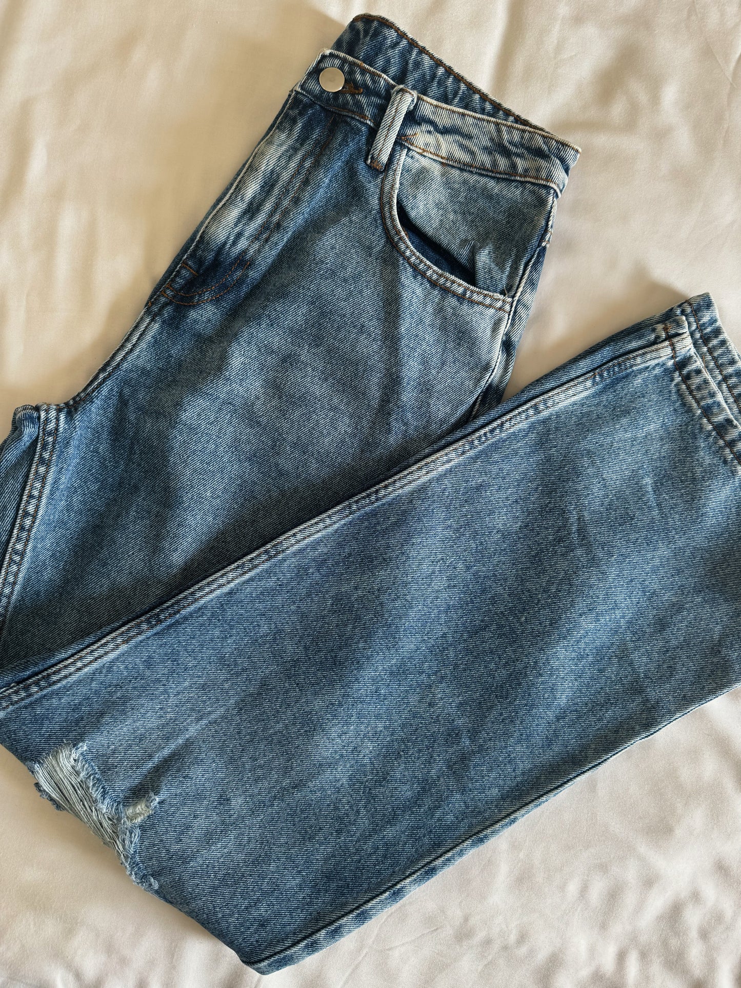 Ripped Baggy Jeans