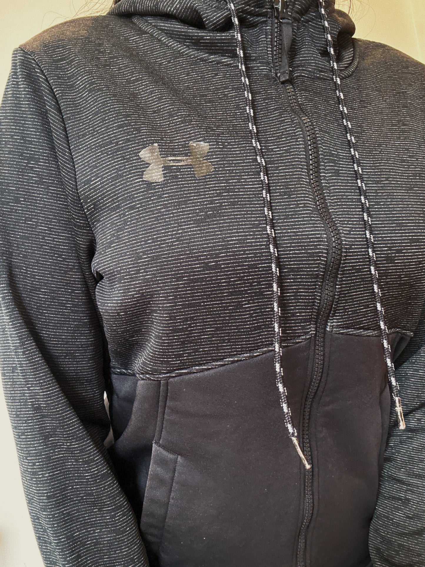 Under Armour Zip Up